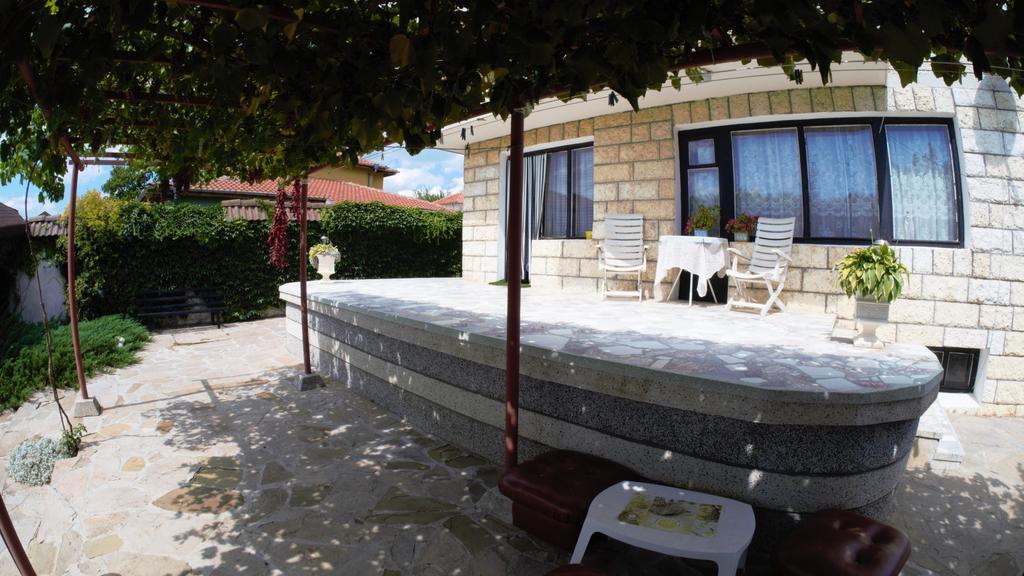 Hotel Atanasovi House Shkorpilovtsi Exterior foto